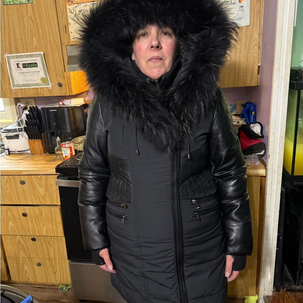 Women's Black Fur-Trimmed Puffer Coat